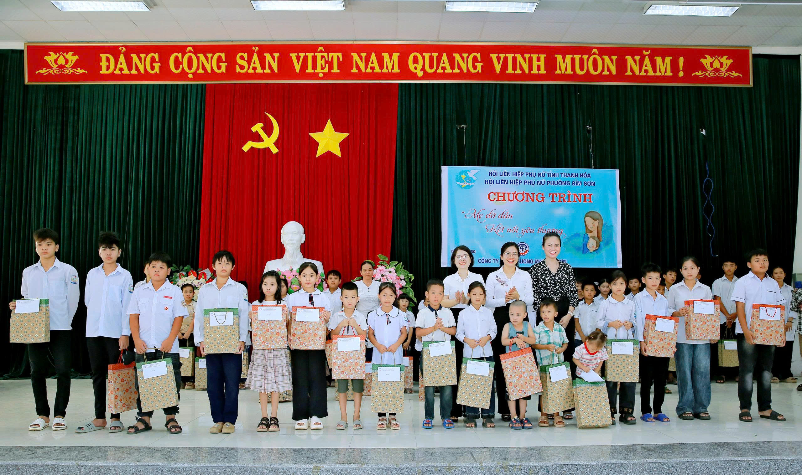 Anh-tin-bai